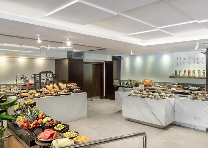 Отель Radisson Blu Bosphorus